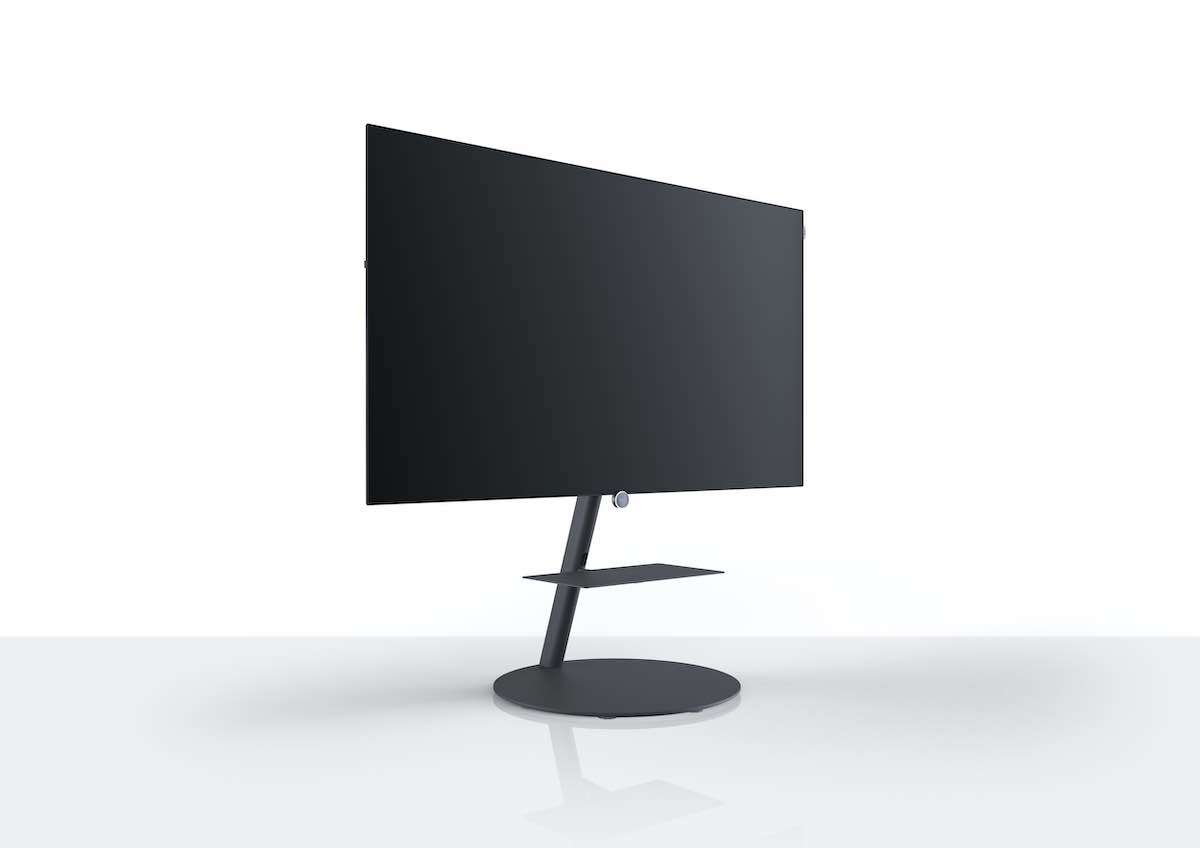 loewe-inspire-55-panel-floorstand-flex-tray-side
