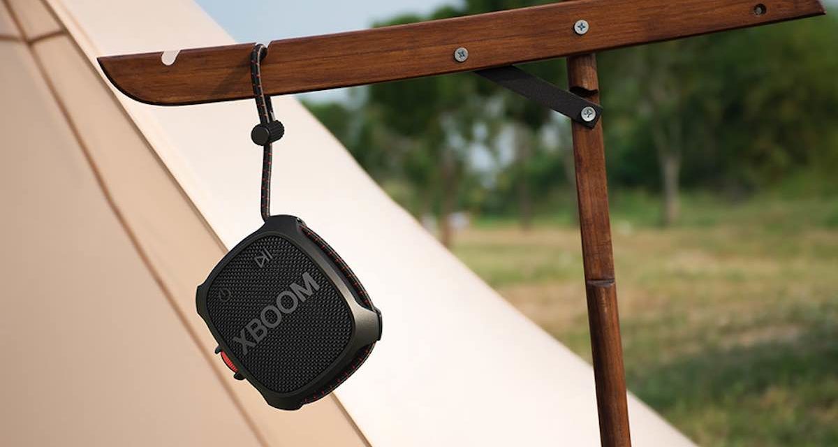 El altavoz que vas a querer este verano pesa menos que una tablet y aguanta pruebas militares
