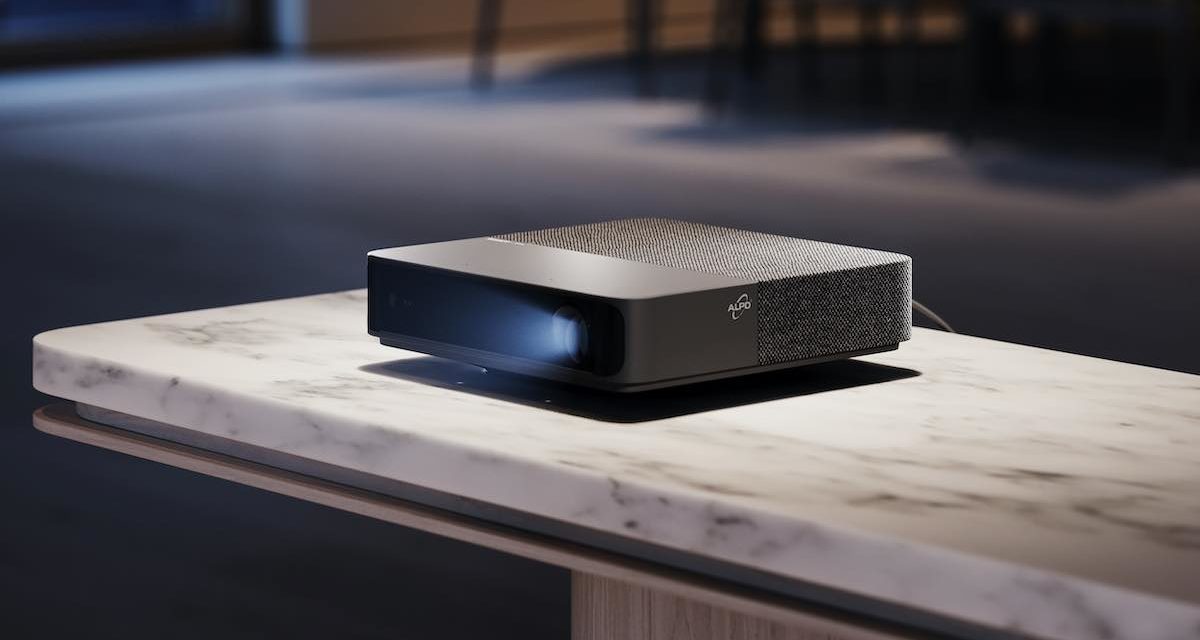 Loewe We. BEAM, un proyector de menos de 900 gramos capaz de proyectar hasta 120 pulgadas
