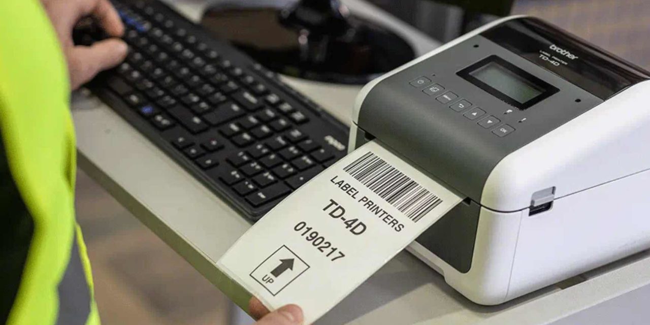 Brother TD-4550DNWB(FC), una impresora de etiquetas y tickets compacta de alta velocidad