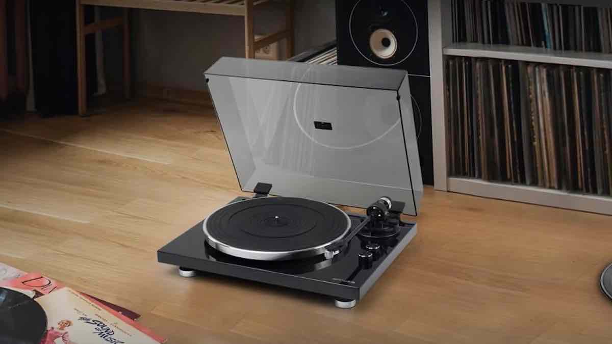MUSE MT-109 BTO, un tocadiscos inalámbrico que no daña tus vinilos 1 Muse_MT-109_BTO_ambiente