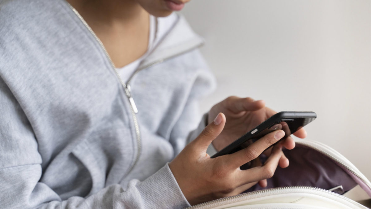 Cómo detectar bulos y fake news en conversaciones y grupos de WhatsApp 10 Revisa la fecha de publicación