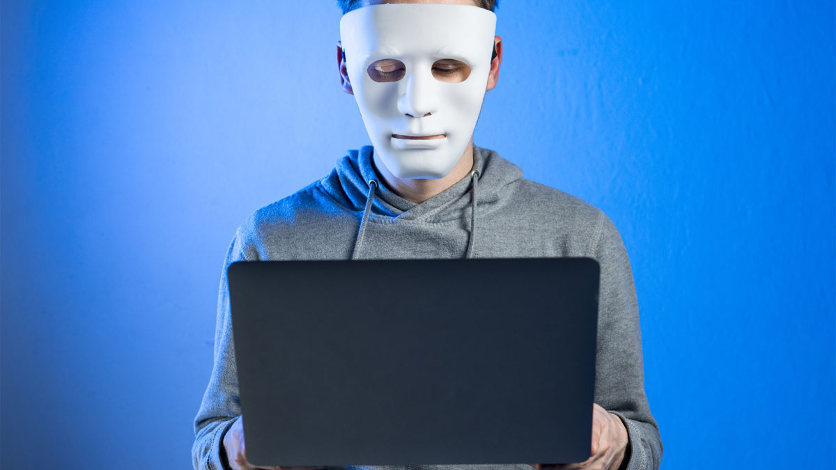 8 imprudencias que casi todo el mundo comete usando ChatGPT, Gemini o Copilot 9 Imprudencias que casi todo el mundo comete usando ChatGPT, Gemini o Copilot - usar el chatbot para fines ilícitos