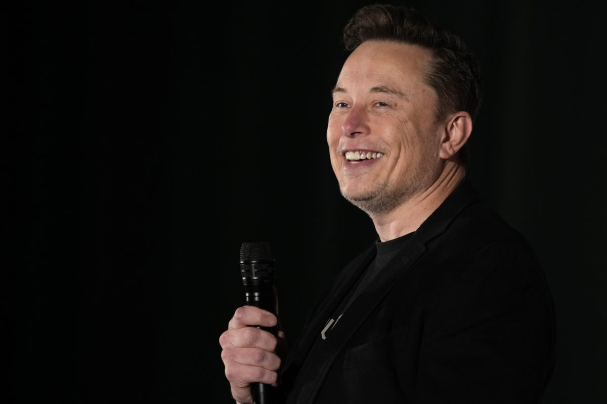 ¿Va a comprar Elon Musk TikTok? Te contamos todo lo que está pasando con la red social 2 elon-musk