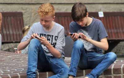 Los 10 juegos de móvil para dos jugadores más divertidos para jugar con tu pareja o amigos