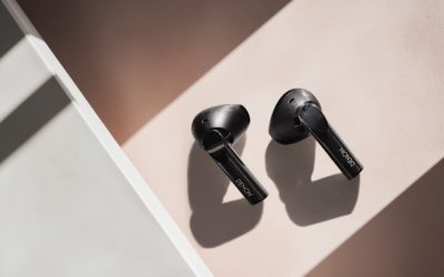 Denon AH-C500W, auriculares inalámbricos abiertos con sonido envolvente resistentes al sudor