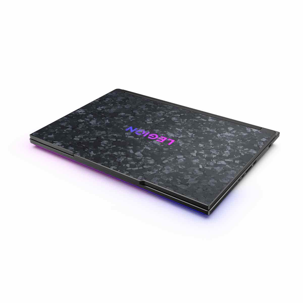 Lenovo Legion 9i, un portátil de 18 pulgadas para 'gamers' y desarrolladores de videojuegos 2 13_Lenovo_Legion_9i_Eclipse_Black_Hero_A_Cover_Closed