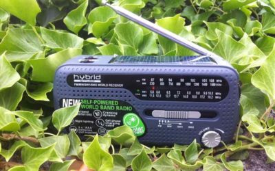 MUSE MH-07 DS, una radio a pilas con linterna LED que sirve como ‘powerbank’ para el móvil