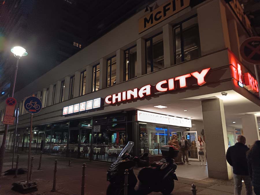 Mi experiencia con el móvil HONOR 400 Lite tras tres semanas de uso 33 Cámara HONOR 400 Lite Noche