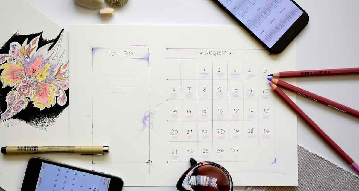 Bienvenido, agosto: frases motivadoras, bonitas, mes de los vientos, graciosas…