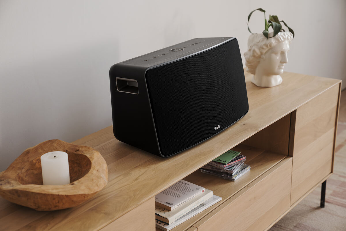 MOTIV XL, el salto de Teufel hacia la alta fidelidad portátil 2 motiv-xl-lifestyle-29771