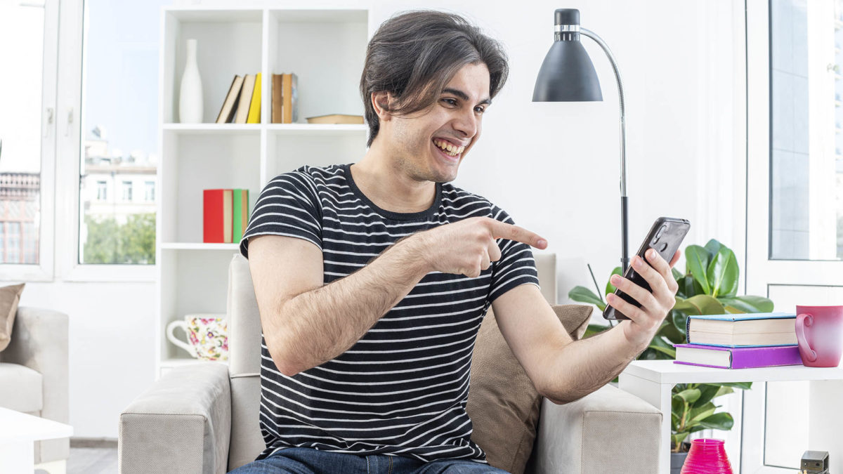 Trucos con los que evitar estafas en WhatsApp y por SMS en 2025 - Aprende a detectar errores
