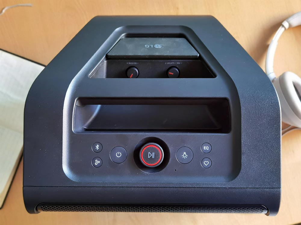 LG Xboom Stage 301: nuestra experiencia con este altavoz de sobremesa 9 LG Xboom Stage 301: nuestra experiencia con este altavoz de sobremesa 7