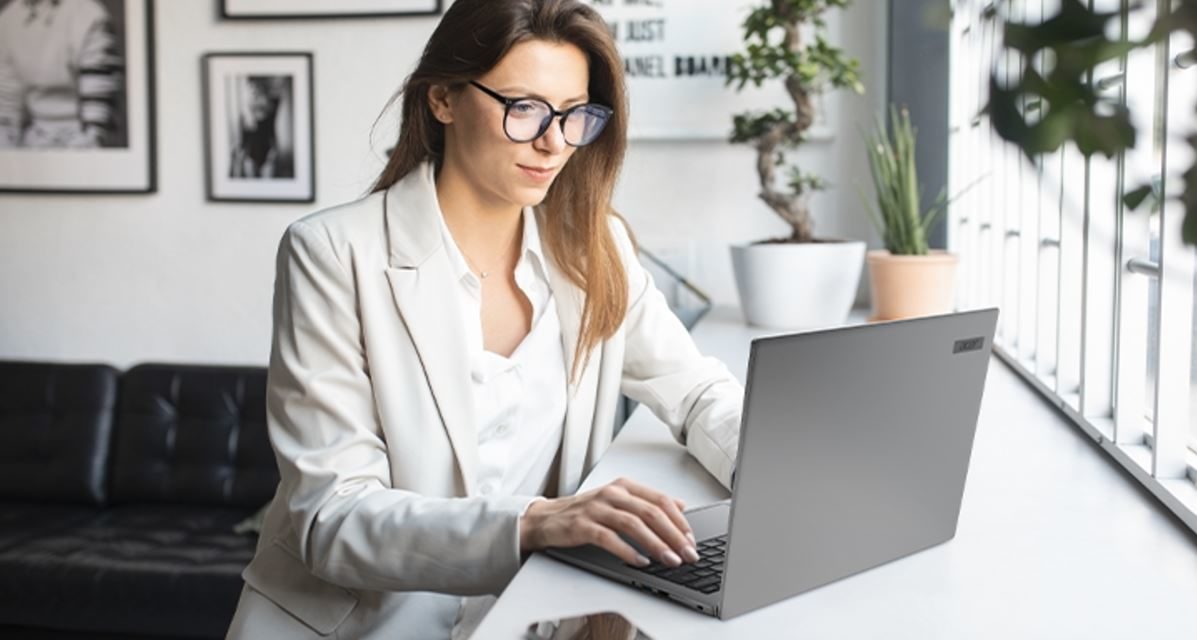 Acer TravelMate X14 AI, portátiles para profesionales ligeros y resistentes