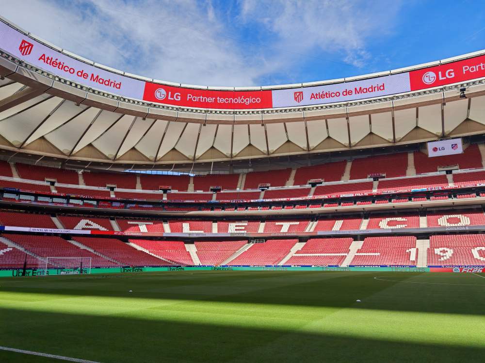 estadio-metropolitano-lg-skyribbon-foto1