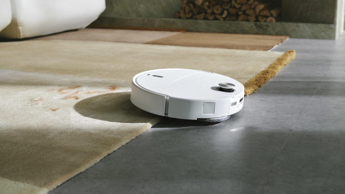 Roborock Qrevo Curv 2 Pro, un robot aspirador potente de menos de 8 cm de grosor - Fregado inteligente con presión extra