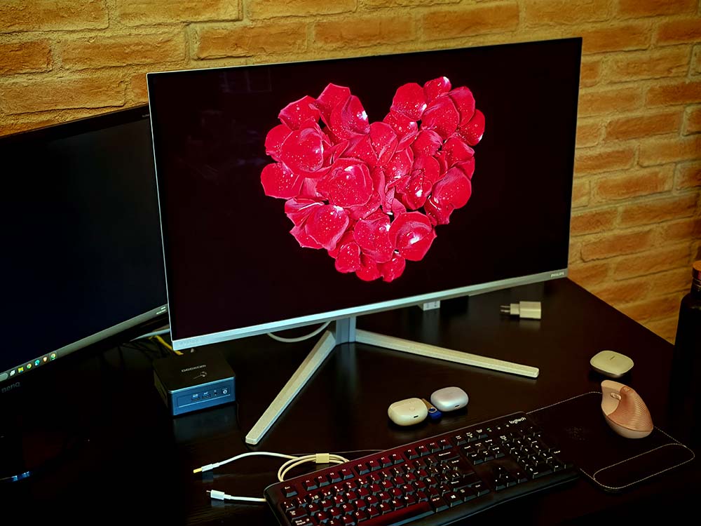 Mi experiencia con el monitor OLED Philips Evnia 8000 Series tras tres semanas de uso