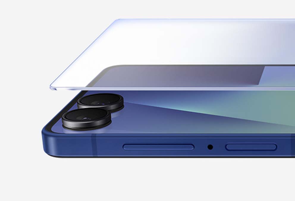 Samsung Galaxy Z Flip7, un móvil plegable resistente con pantalla exterior ampliada 16 Samsung Galaxy Z Flip7 (5)