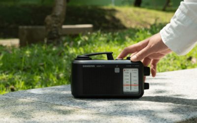 Sangean MMR-77, una radio portátil de emergencia a pilas con señal acústica de aviso