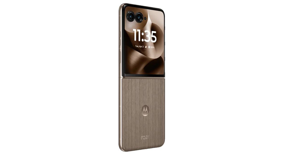 motorola razr 60 Ultra, un móvil plegable con estilo y triple cámara de 50 MP 15 motorola razr 60 ultra (1)