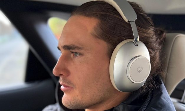 Alexander Zverev, nuevo embajador de Loewe para sus dispositivos de lujo eLuxury