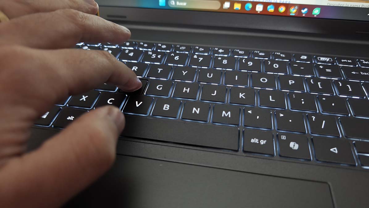Mi experiencia con el ordenador portátil Acer Aspire 16 AI tras tres semanas de uso 19 Acer Aspire 16 AI (7)