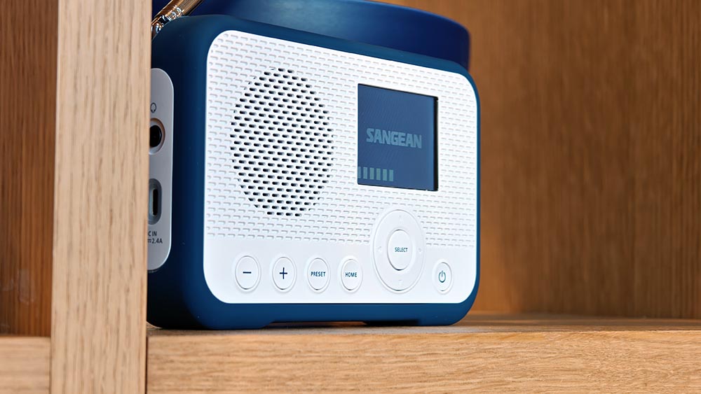 Mi experiencia con la radio portátil Sangean WFR-39 tras un mes de uso