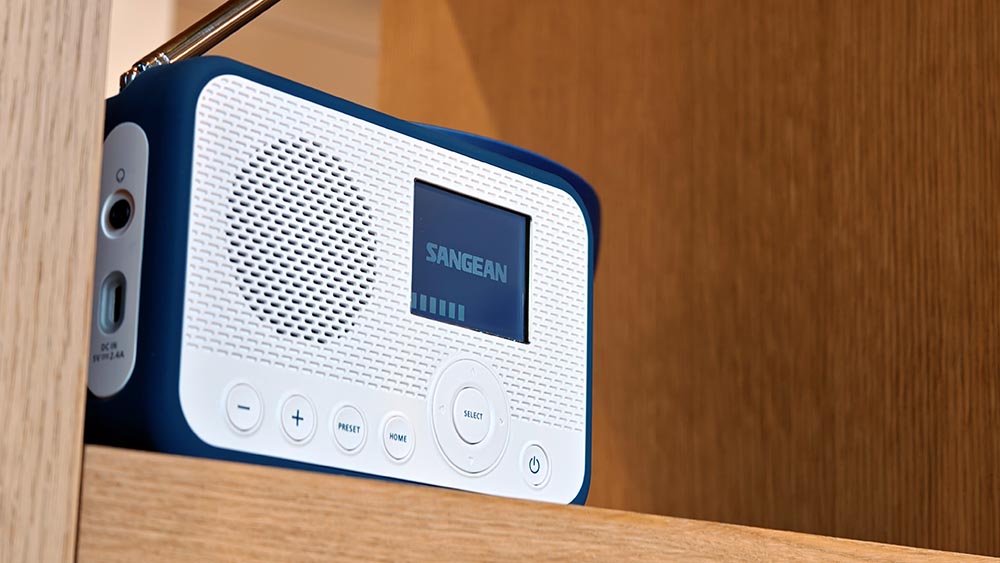 Mi experiencia con la radio portátil Sangean WFR-39 tras un mes de uso 2