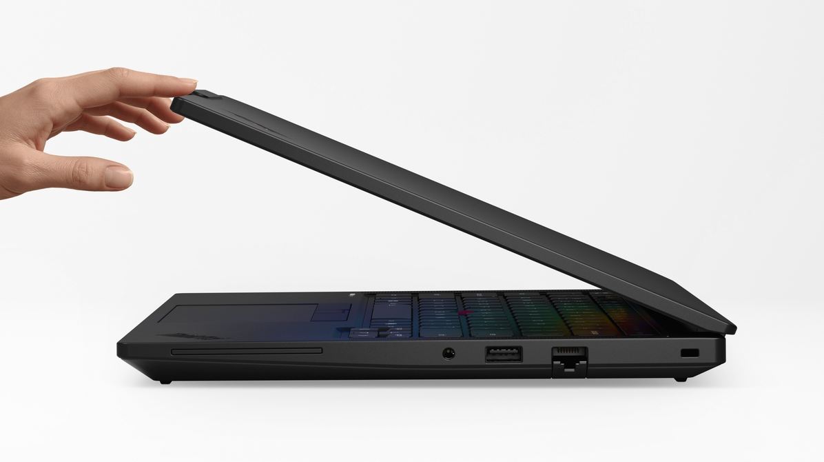 Lenovo renueva su familia de portátiles ThinkPad con modelos versátiles y duraderos 2 Lenovo Think Pad 1