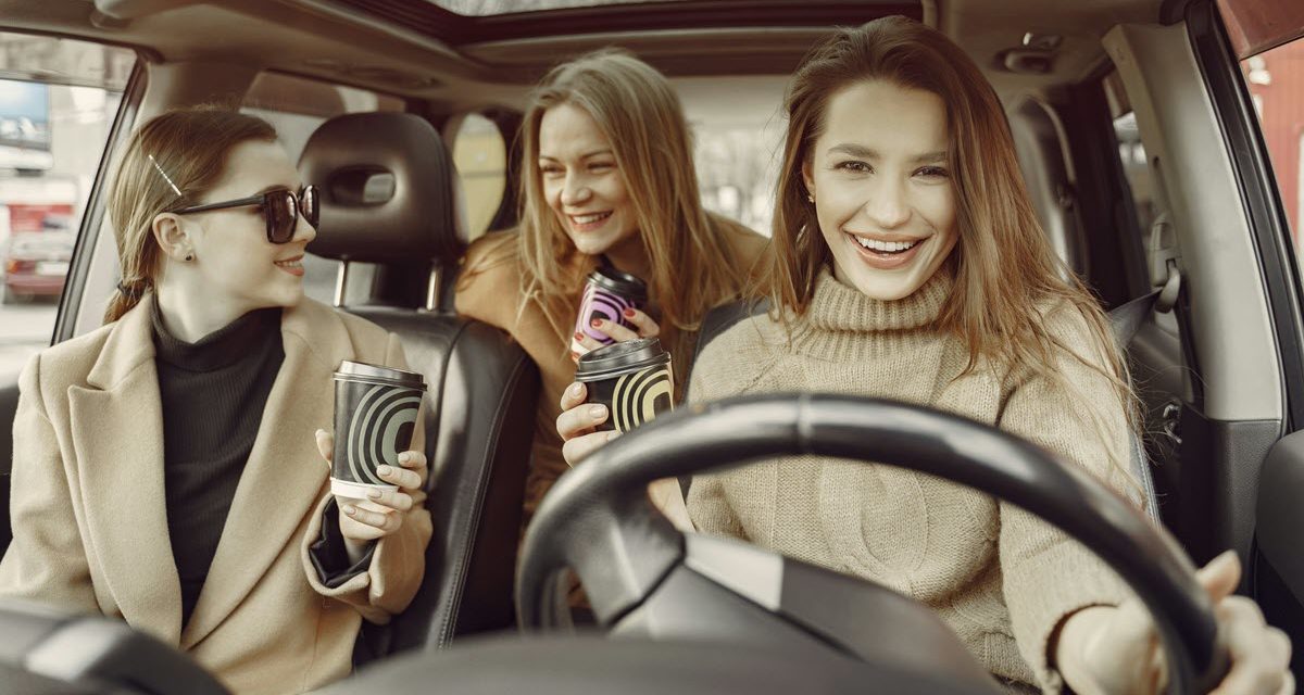 Qué es y cómo funciona TRIBBU, la app para compartir viajes que triunfa en España