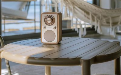 Sangean WR-9, una radio AM/FM con diseño de madera y autonomía para varios días