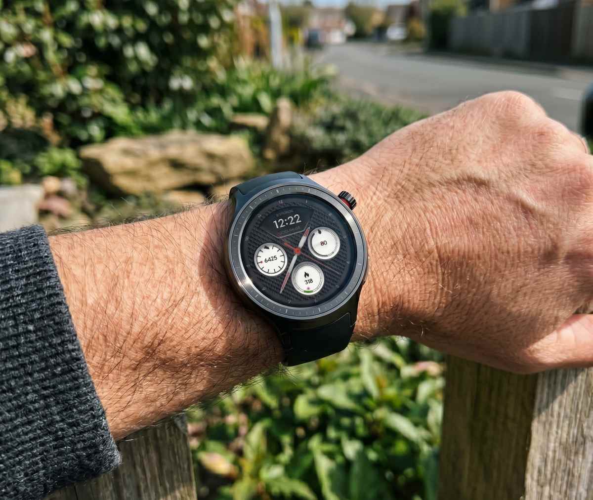 Mi experiencia con el reloj inteligente Motorola moto watch tras una semana de uso 1 motorola-moto-watch-foto1
