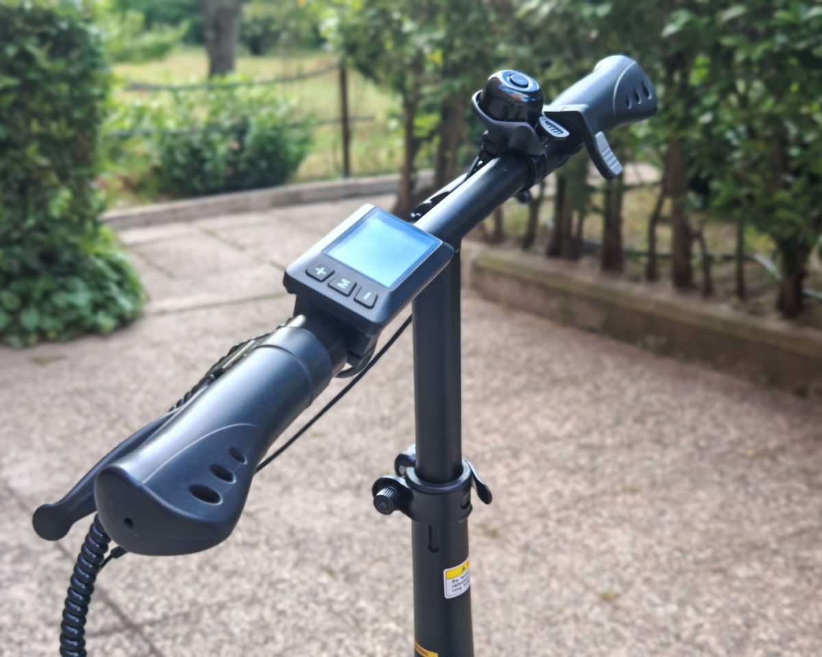 isinwheel U4, una bicicleta eléctrica plegable con 500 W de potencia y 88 km de autonomía 8 isinwheel U4 (3)