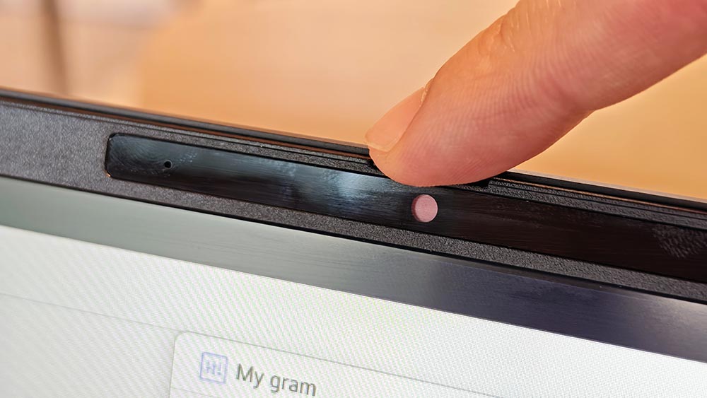 LG-Gram-16U55U-14