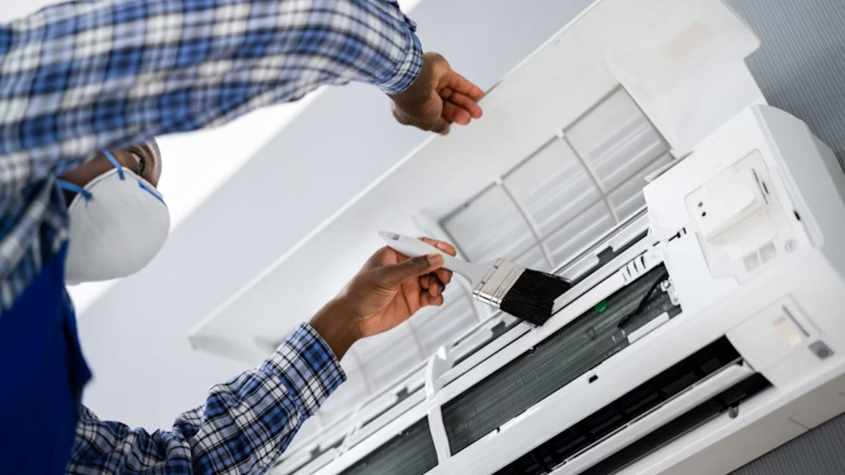 Trucos para gastar menos con el aire acondicionado- Limpia los filtros 