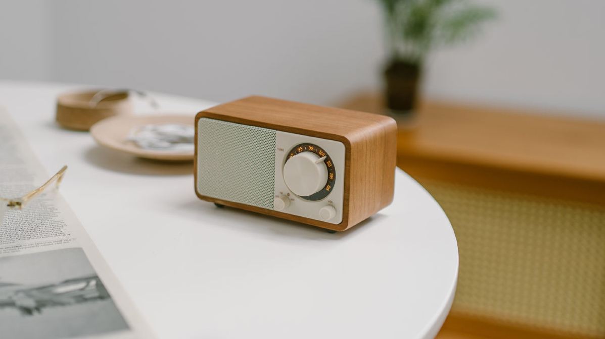 Sangean WR-7 Plus 2
