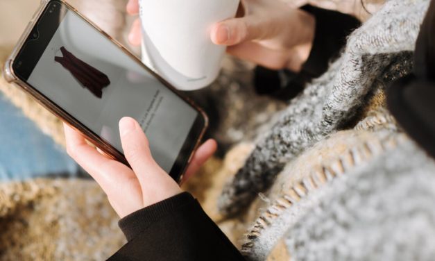¿Cómo funciona Vinted para vender ropa? Guía paso a paso y consejos a seguir