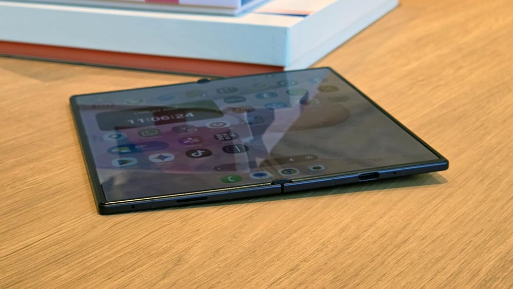 samsung-galaxy-z-fold8-ultra-13