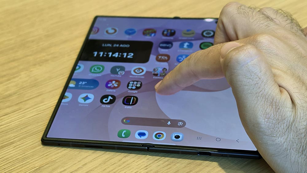samsung-galaxy-z-fold8-ultra-15
