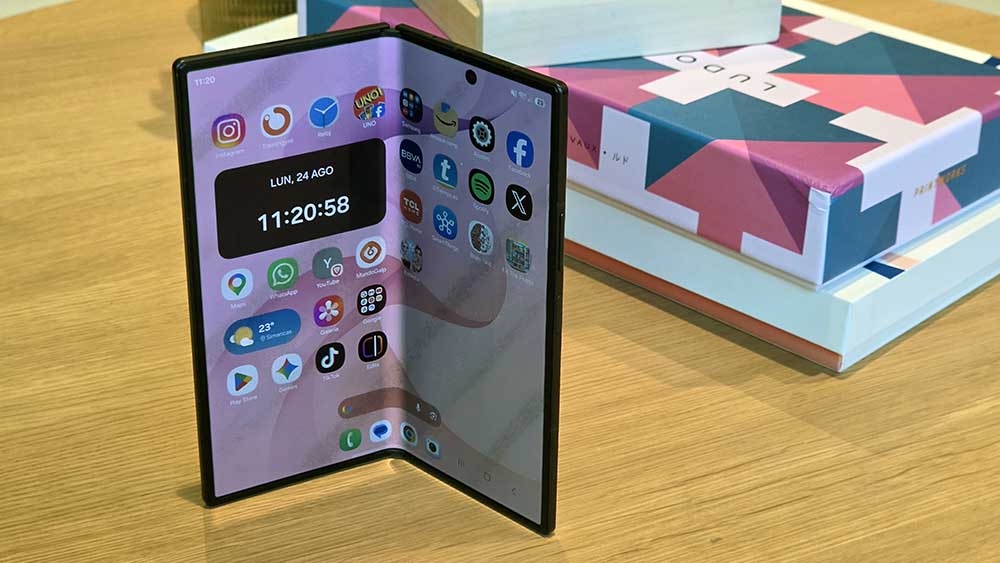 samsung-galaxy-z-fold8-ultra-30