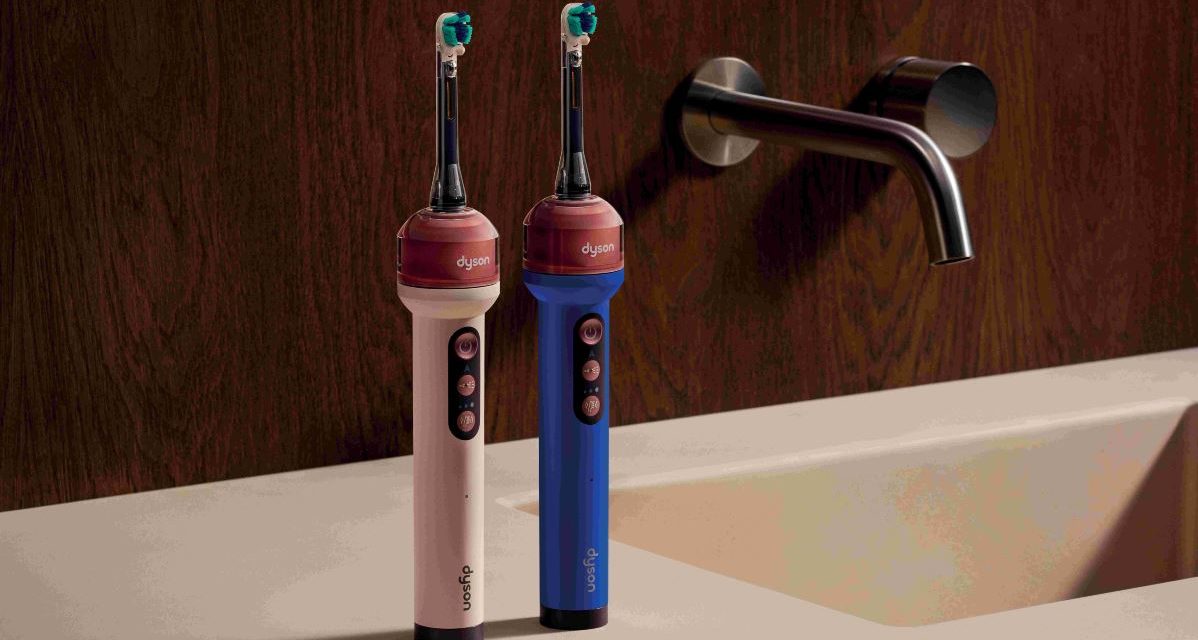 Dyson CameraJet, así funciona el primer cepillo sónico con cámara macro e irrigación inteligente