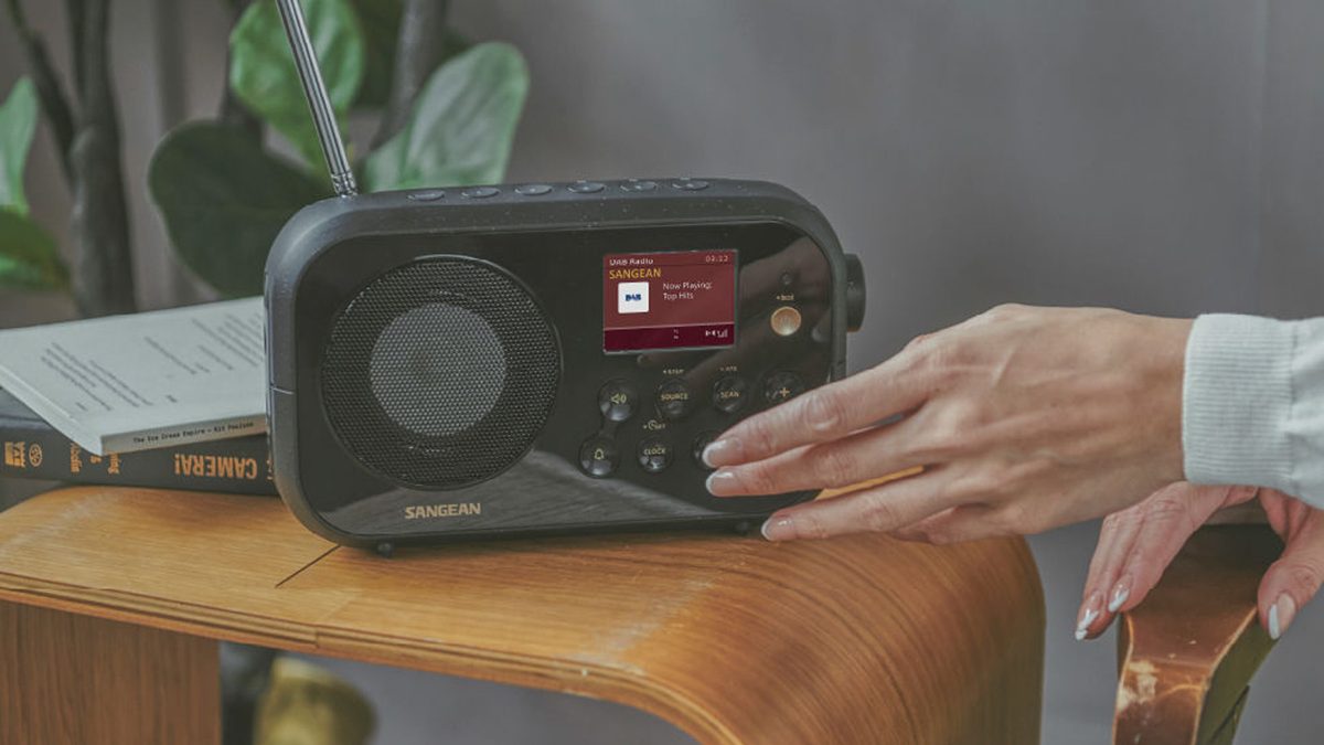 Radios portátiles de Sangean para escuchar música y emisoras - Sangean DPR-42BT