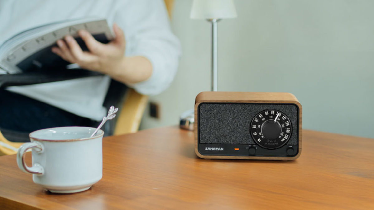 Radios portátiles de Sangean para escuchar música y emisoras - Sangean WR-8