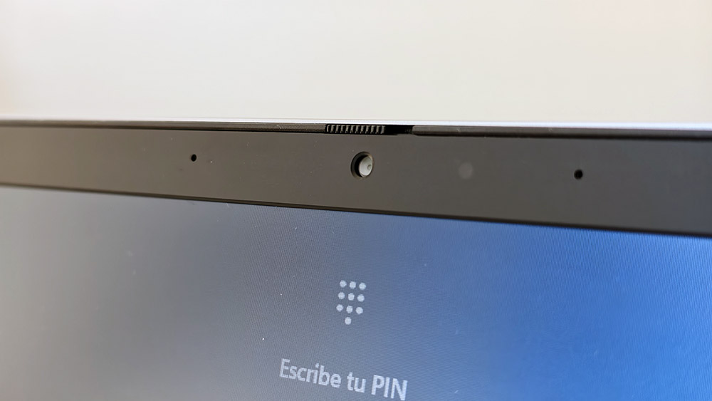 Tecno-Megabook-11