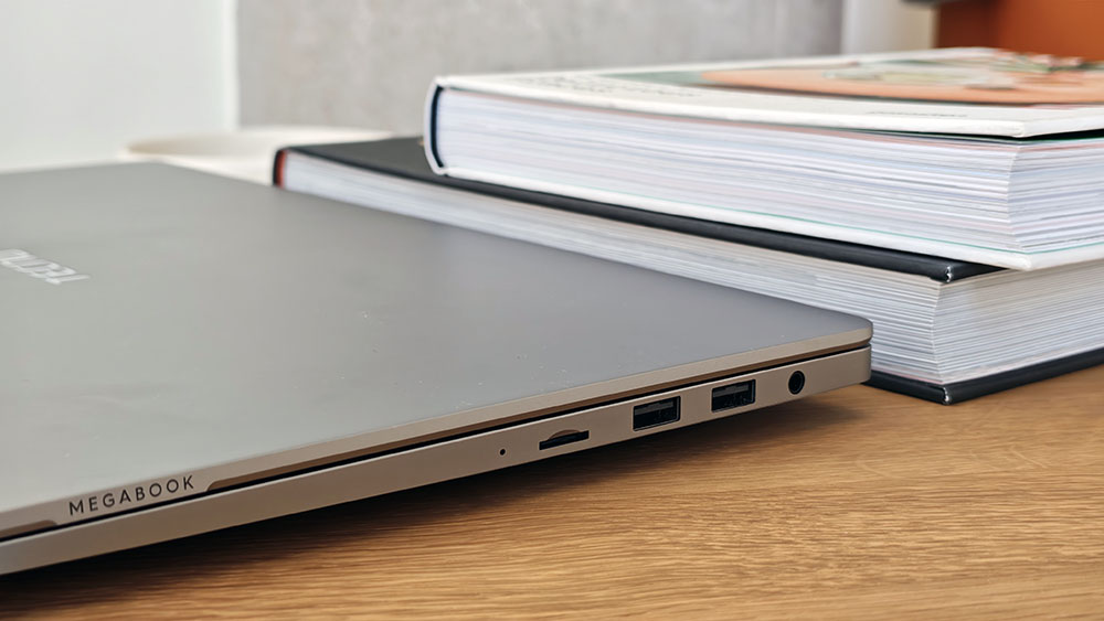 Tecno-Megabook-6