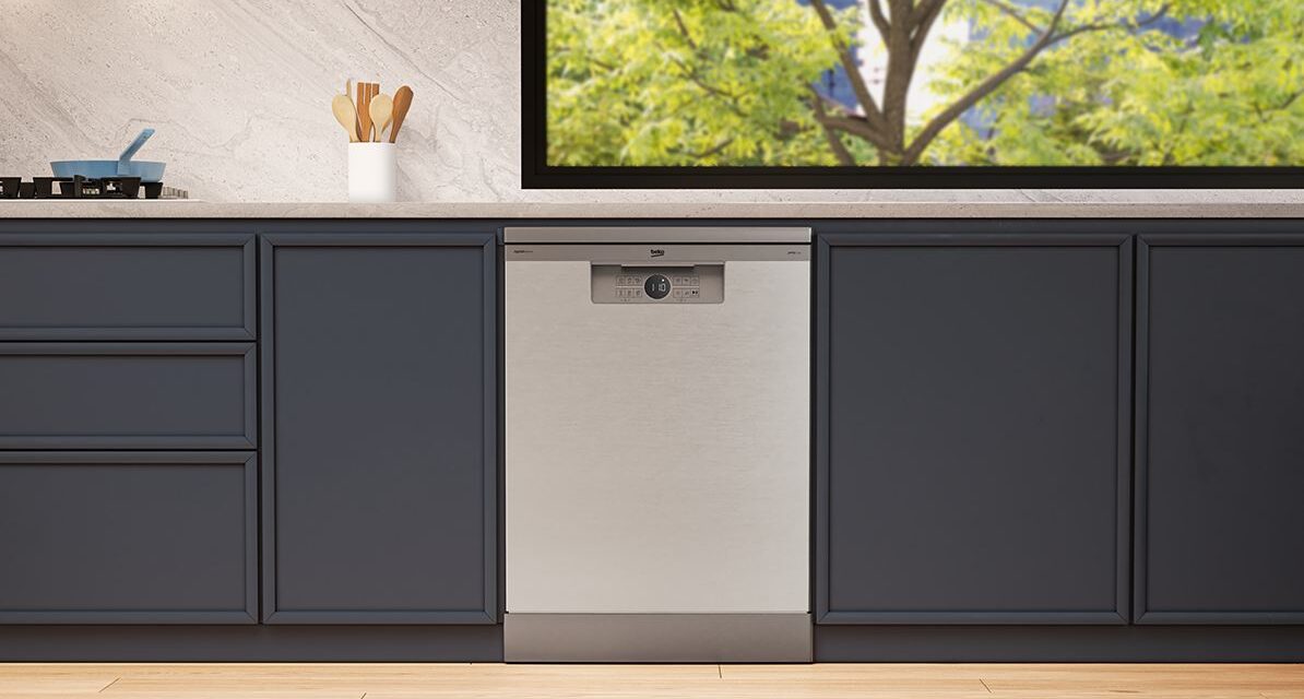 Beko PowerIntense, un lavavajillas con cuatro brazos aspersores y bandejas flexibles