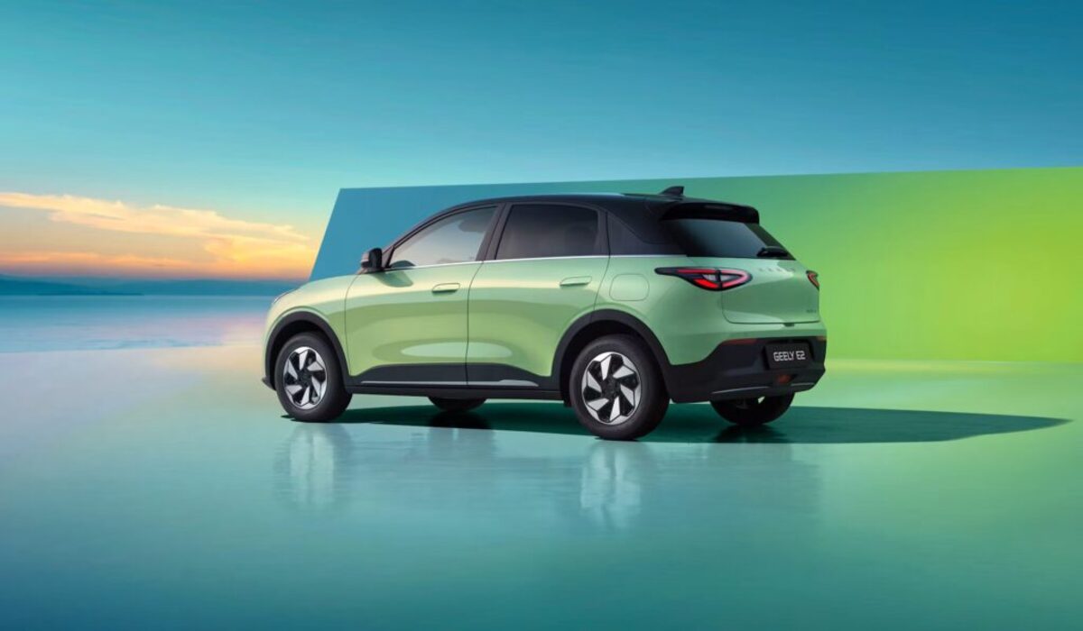 Geely E2 (10)