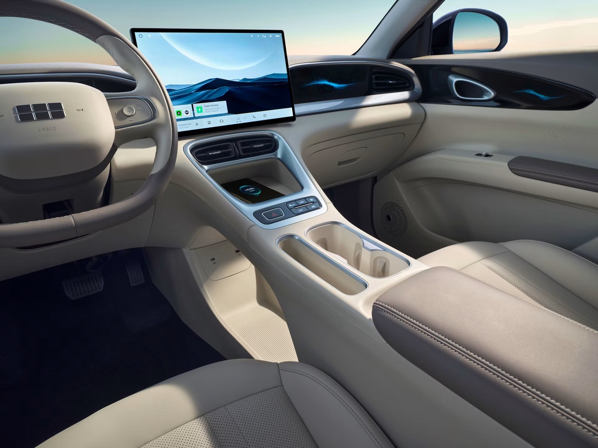Geely E2 (14)