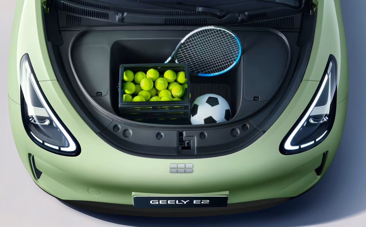 Geely E2 (15)