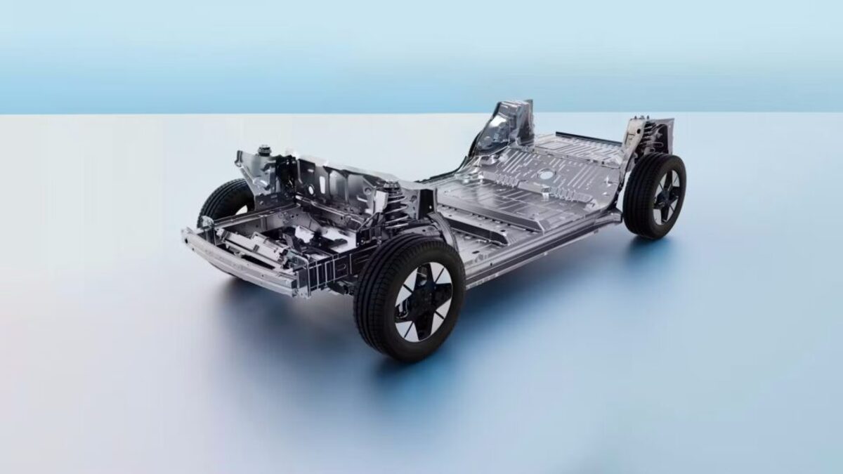 Geely E2 (16)